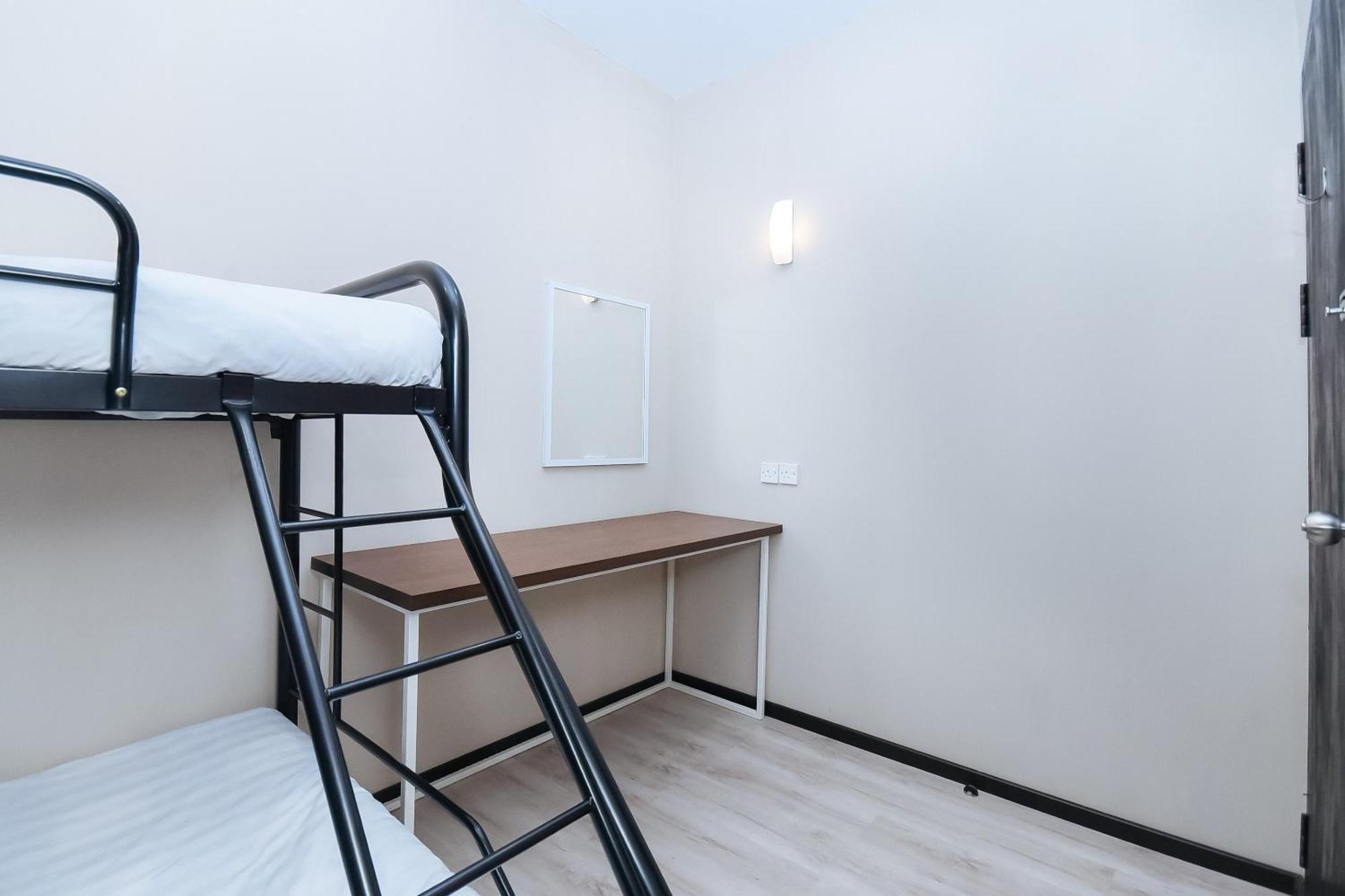 Spot On 89838 Lm Residence Мири Экстерьер фото