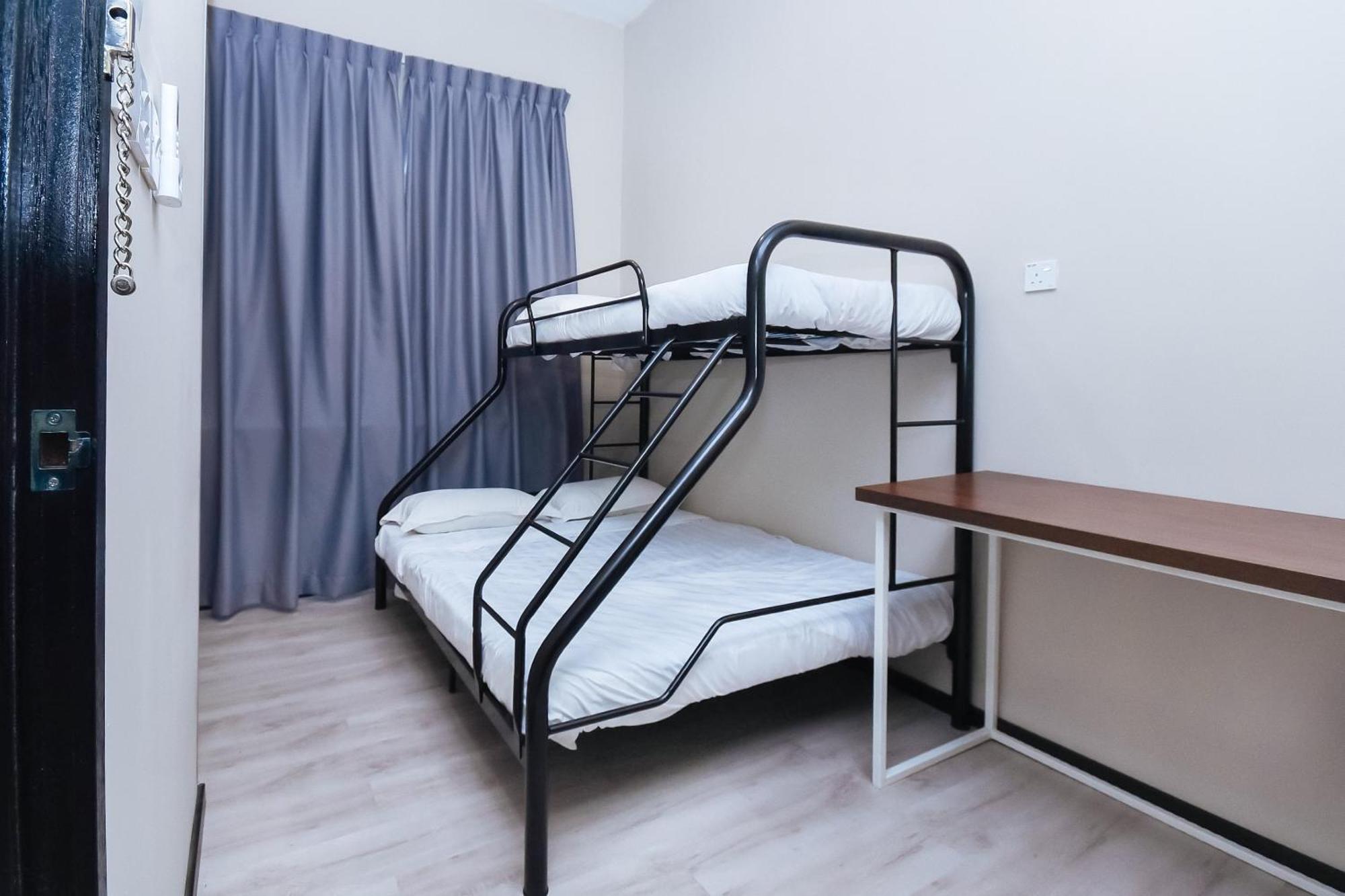 Spot On 89838 Lm Residence Мири Экстерьер фото